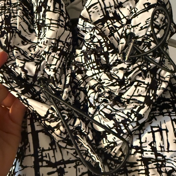 Calvin Klein Black and White Patterned Jacket - Picture 7 of 12